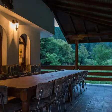 черна река Ribarița