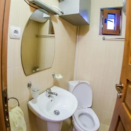 Vilă черна река *